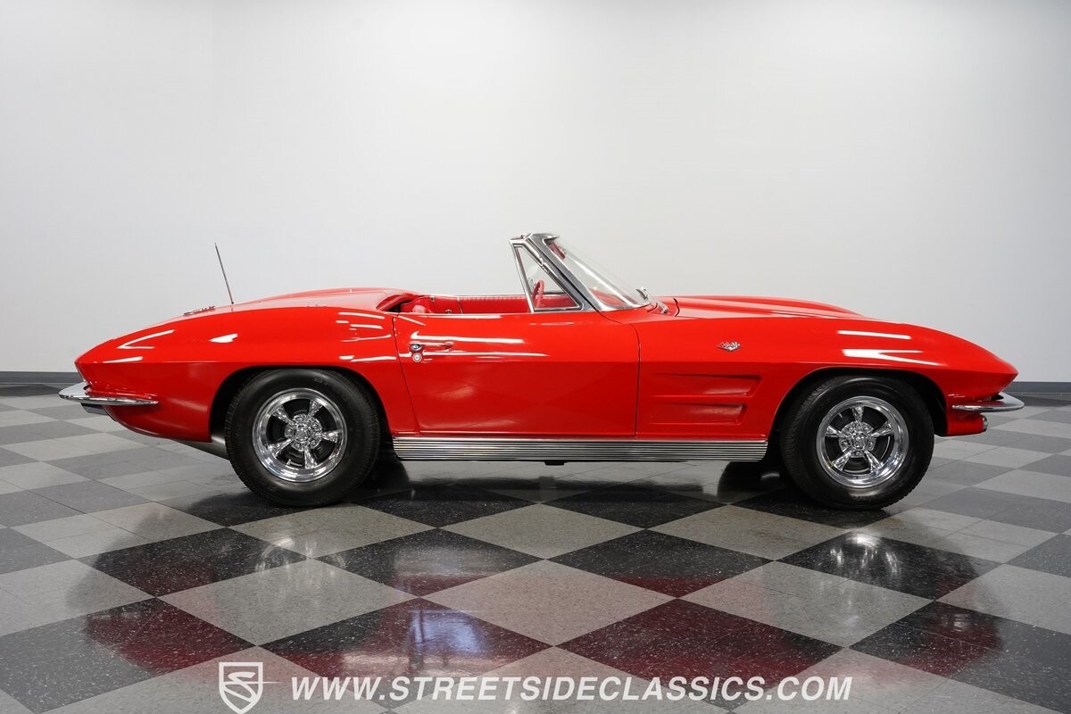 Chevrolet-Corvette-1963-Convertible-14