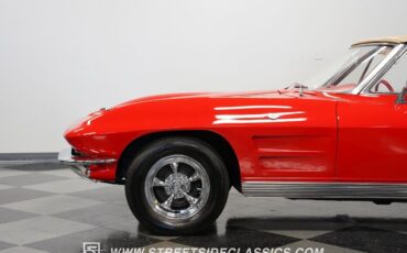 Chevrolet-Corvette-1963-Convertible-23