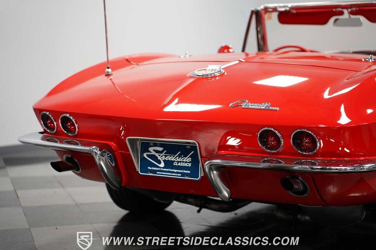 Chevrolet-Corvette-1963-Convertible-26
