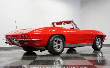 Chevrolet-Corvette-1963-Convertible-27