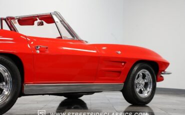 Chevrolet-Corvette-1963-Convertible-28