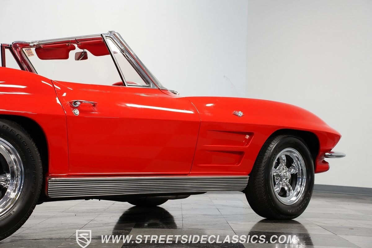 Chevrolet-Corvette-1963-Convertible-28