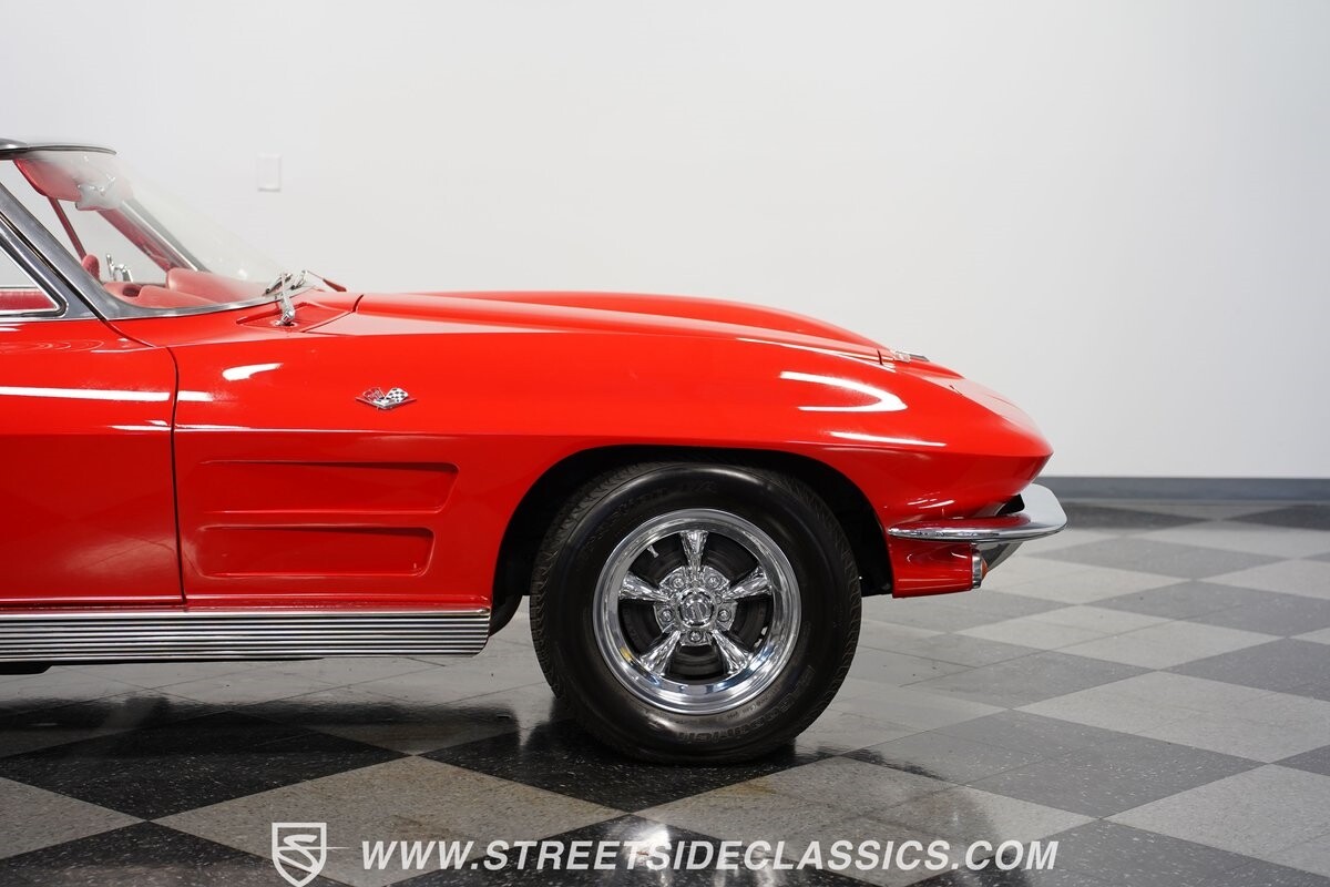Chevrolet-Corvette-1963-Convertible-30