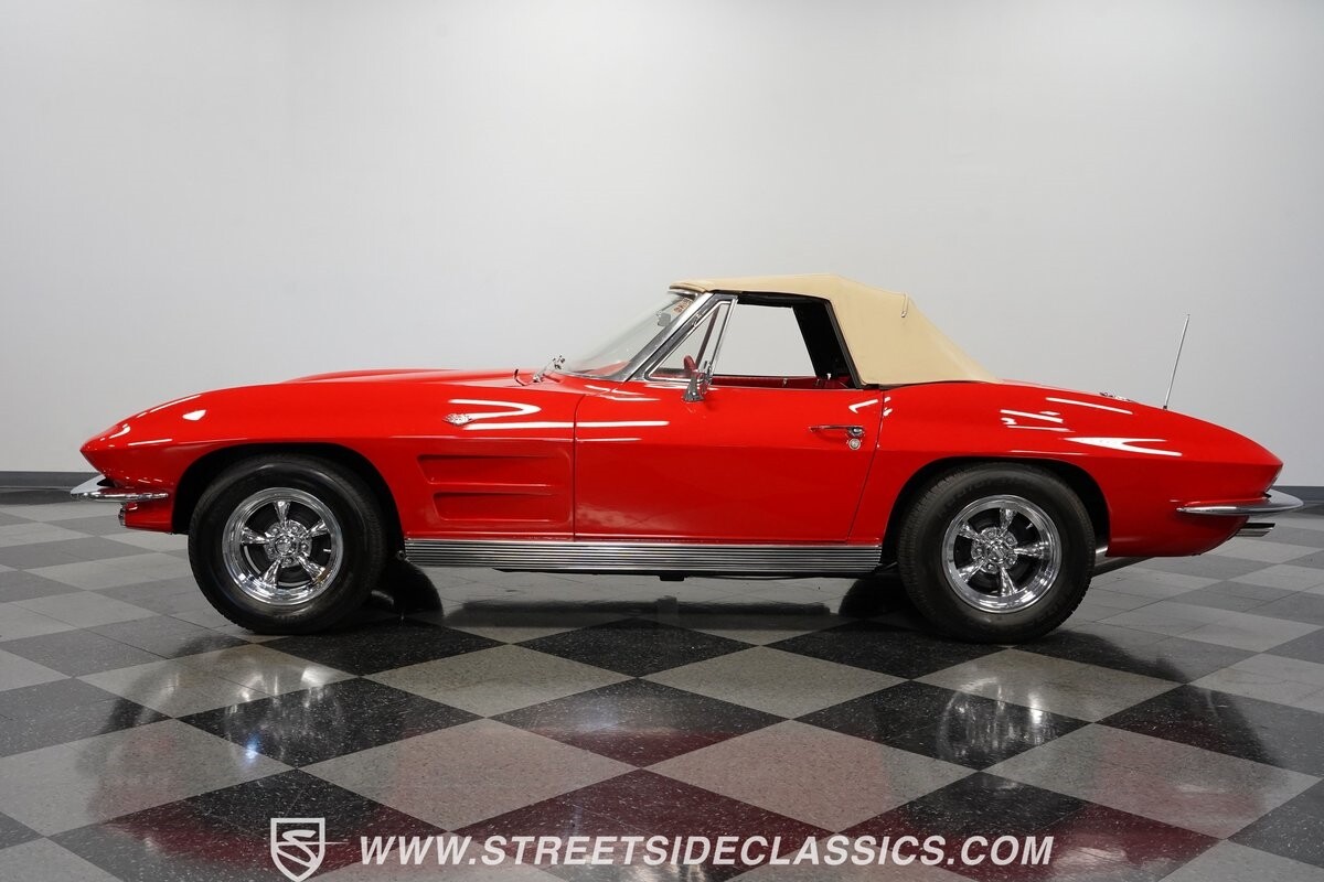 Chevrolet-Corvette-1963-Convertible-7