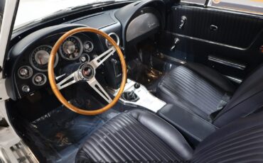 Chevrolet-Corvette-1963-Coupe-1