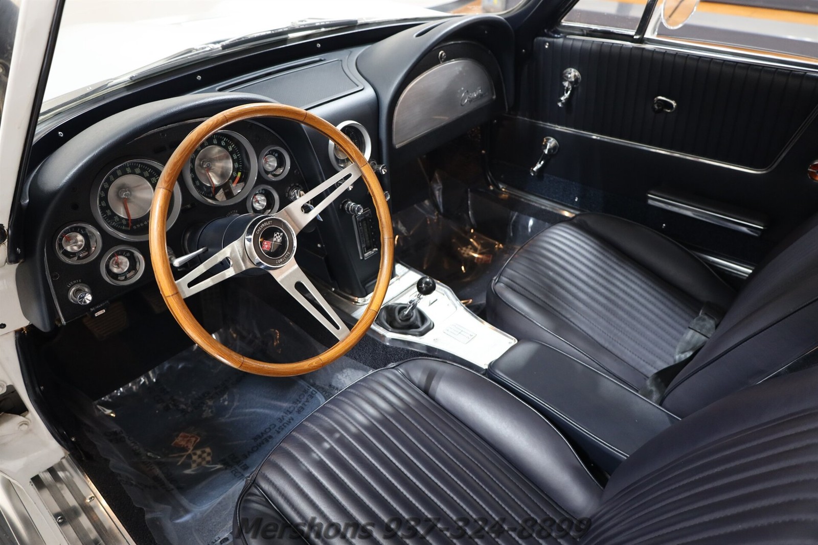 Chevrolet-Corvette-1963-Coupe-1