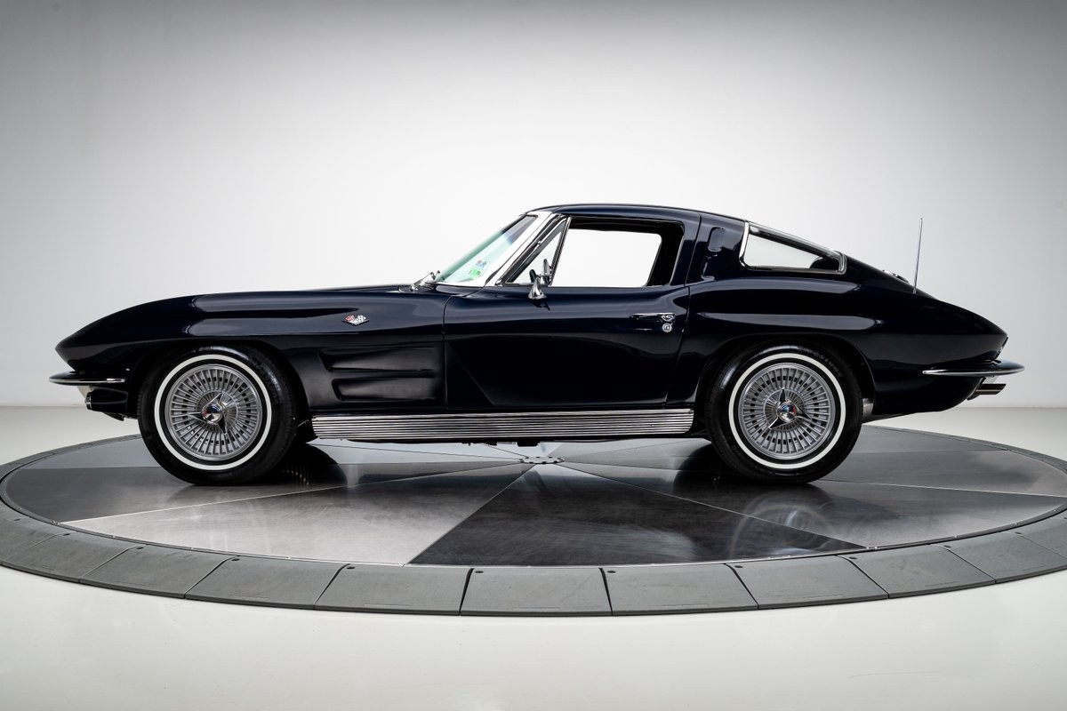 Chevrolet-Corvette-1963-Coupe-16