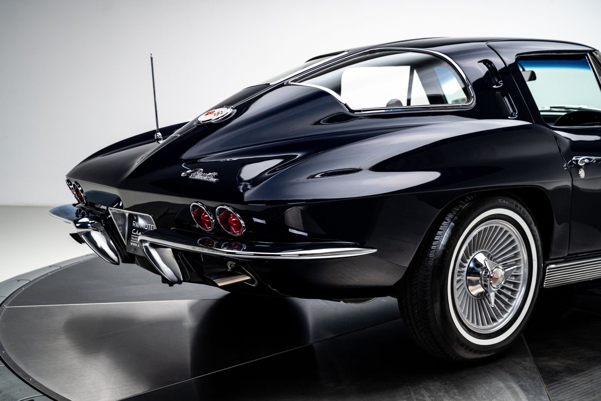 Chevrolet-Corvette-1963-Coupe-21