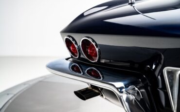 Chevrolet-Corvette-1963-Coupe-22