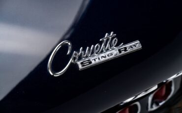 Chevrolet-Corvette-1963-Coupe-26