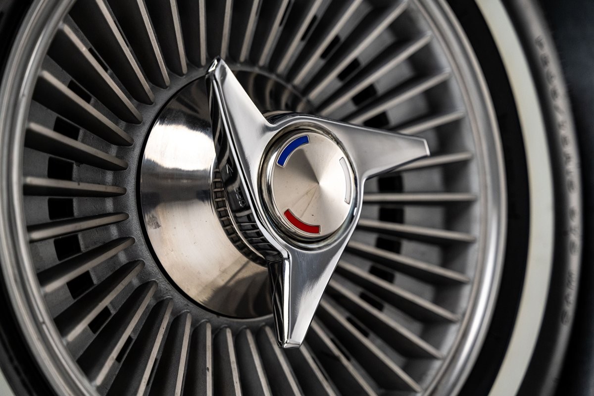 Chevrolet-Corvette-1963-Coupe-30