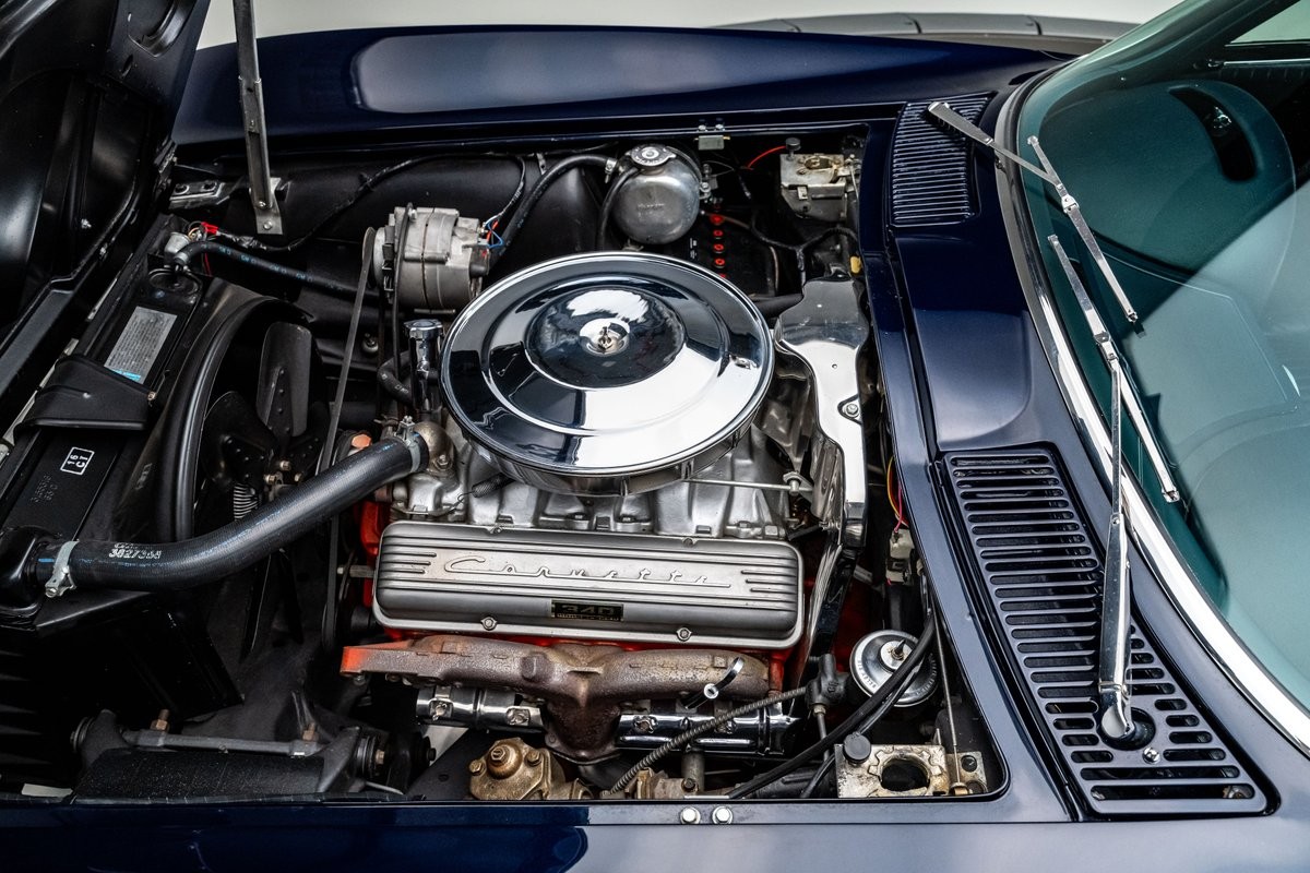 Chevrolet-Corvette-1963-Coupe-31