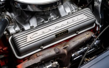 Chevrolet-Corvette-1963-Coupe-34