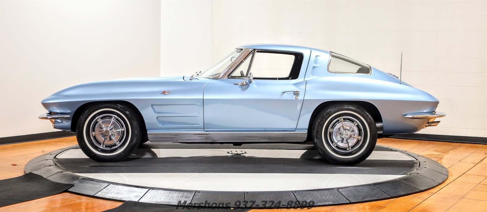 Chevrolet-Corvette-1963-Coupe-4