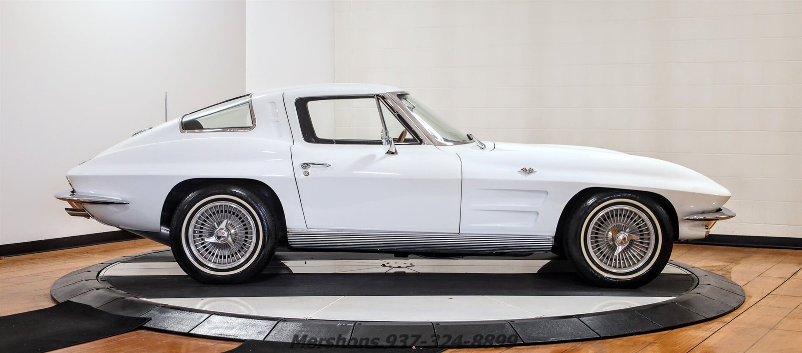 Chevrolet-Corvette-1963-Coupe-5