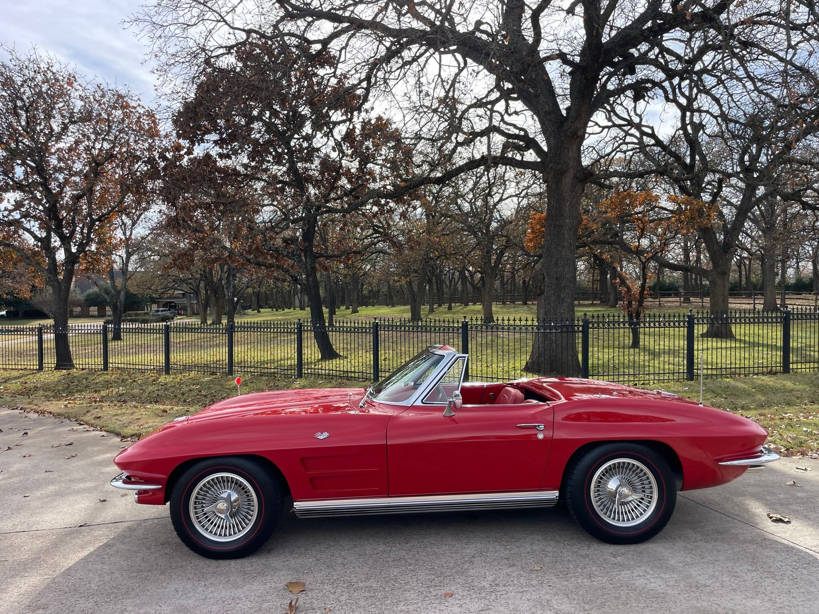 Chevrolet-Corvette-1964-1