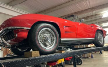 Chevrolet-Corvette-1964-12