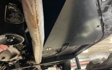 Chevrolet-Corvette-1964-17