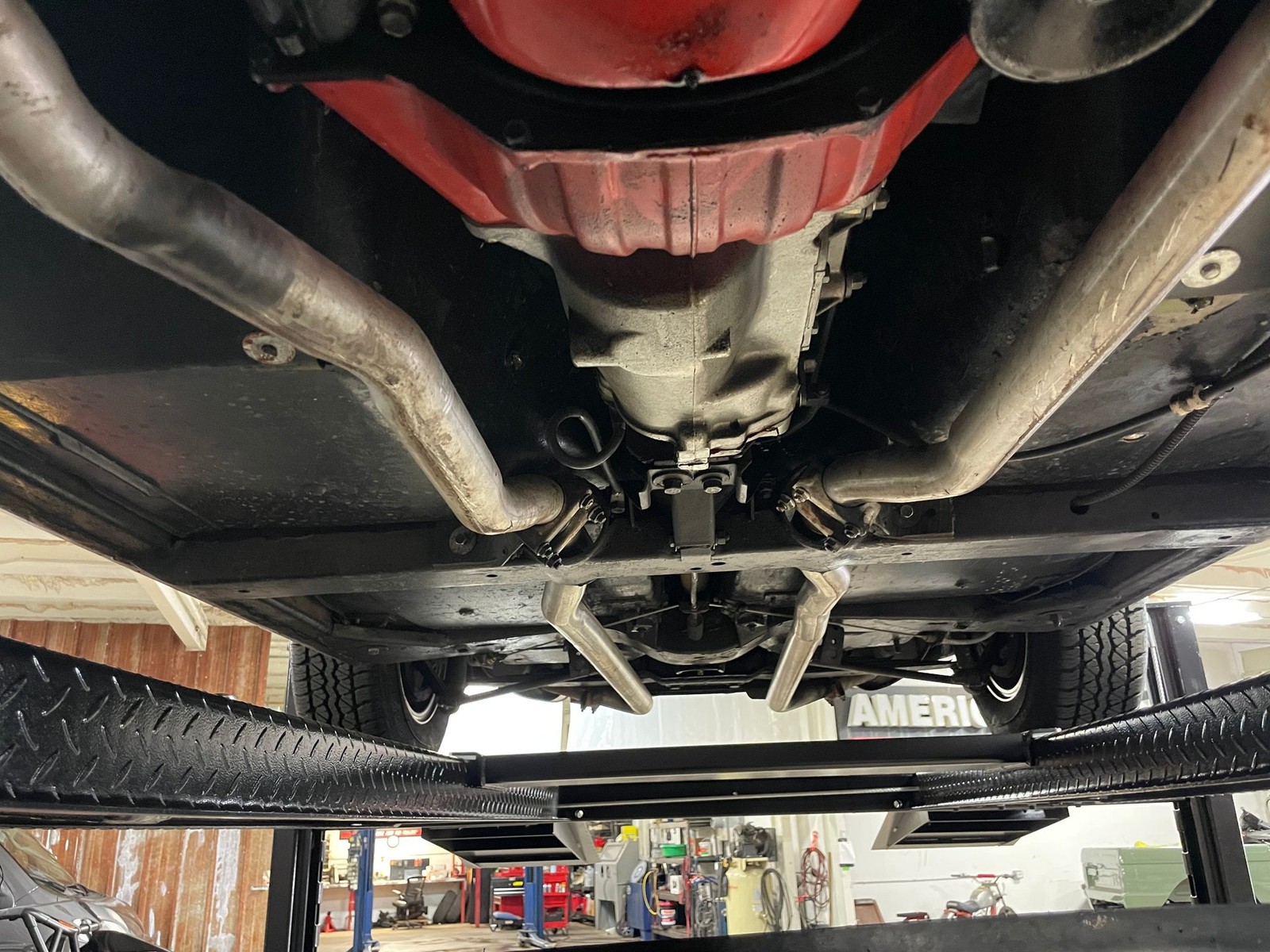 Chevrolet-Corvette-1964-20