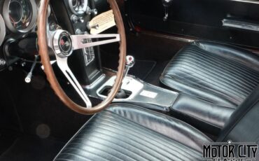 Chevrolet-Corvette-1964-25