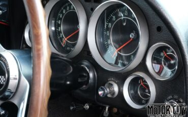 Chevrolet-Corvette-1964-29