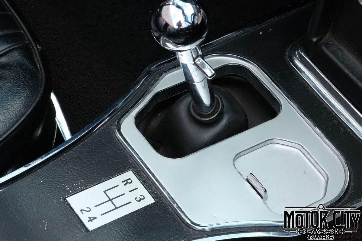 Chevrolet-Corvette-1964-36