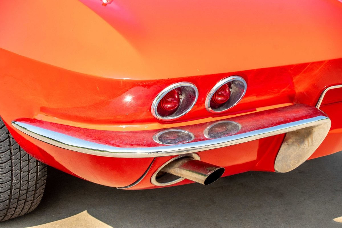 Chevrolet-Corvette-1964-Convertible-11