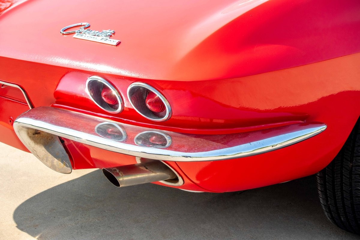 Chevrolet-Corvette-1964-Convertible-12