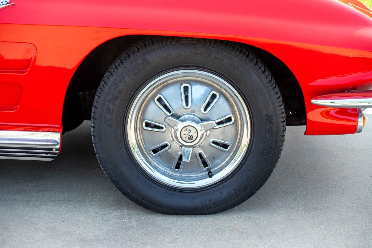Chevrolet-Corvette-1964-Convertible-15