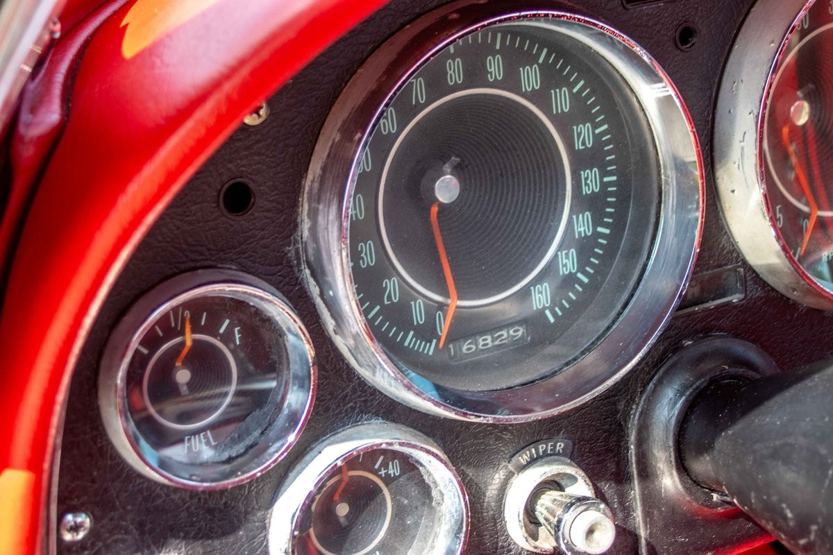 Chevrolet-Corvette-1964-Convertible-19