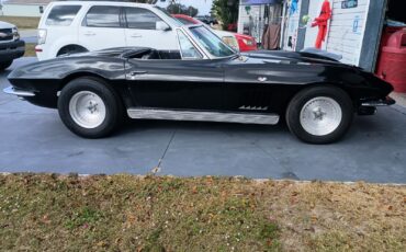 Chevrolet-Corvette-1964-Convertible-2