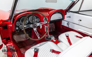 Chevrolet-Corvette-1964-Convertible-2