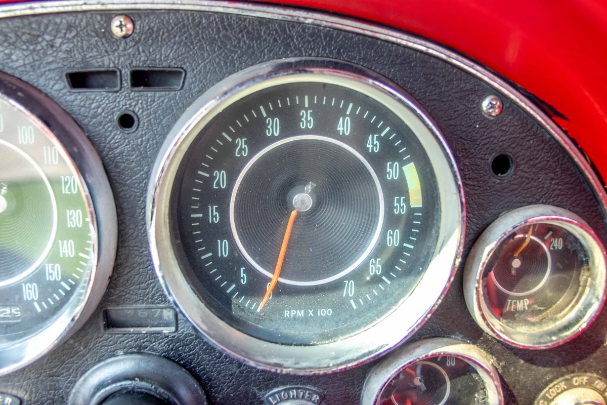 Chevrolet-Corvette-1964-Convertible-20