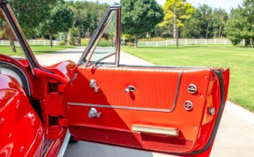 Chevrolet-Corvette-1964-Convertible-27
