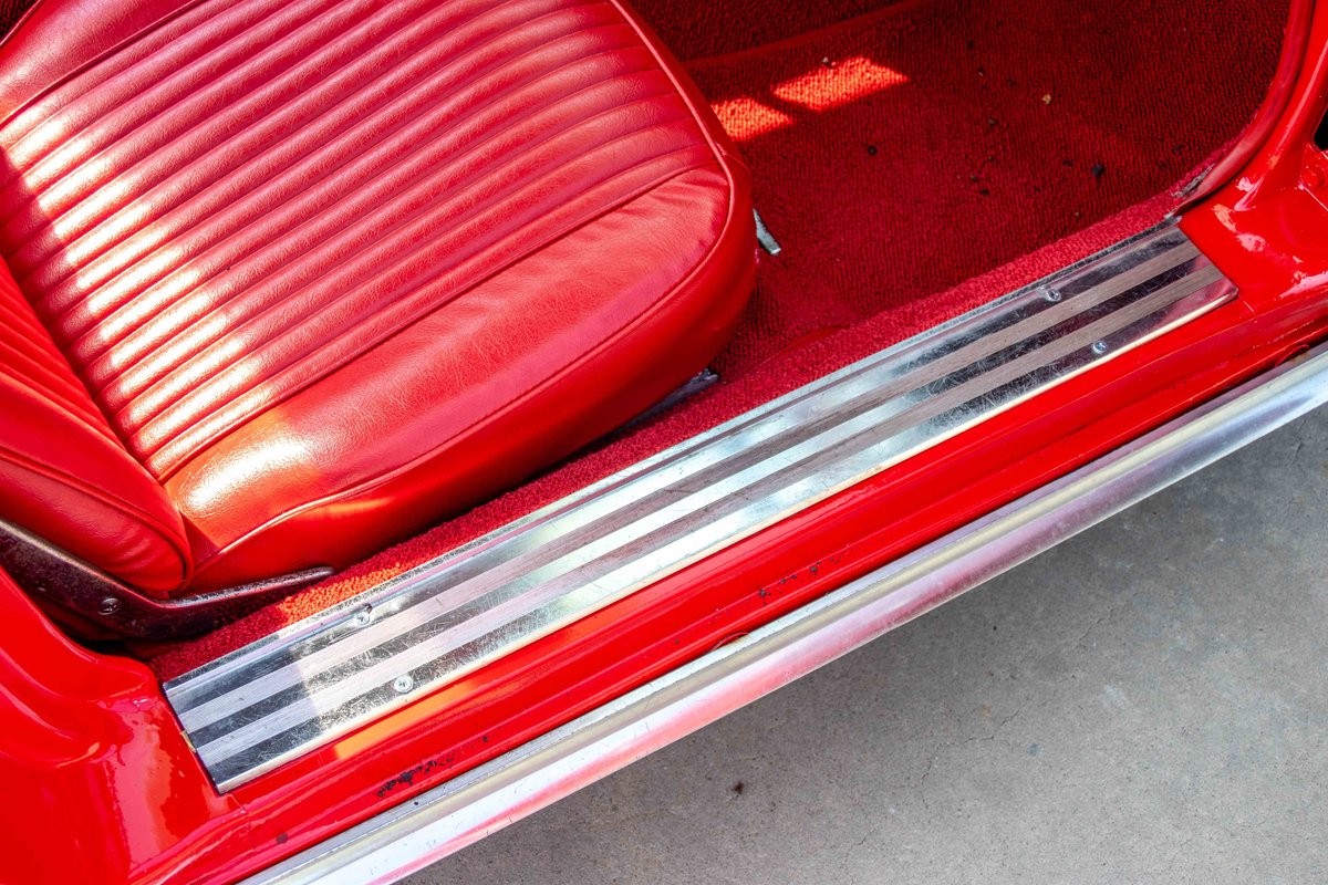 Chevrolet-Corvette-1964-Convertible-28