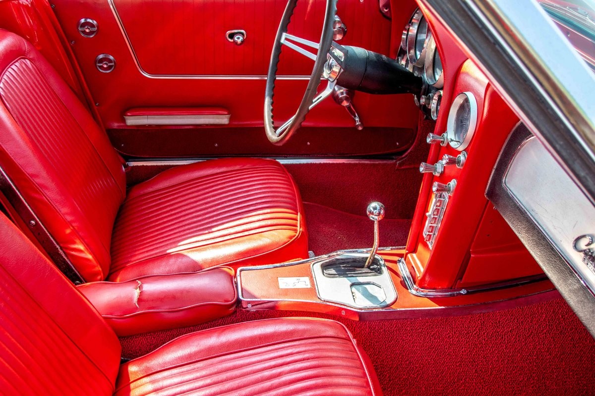 Chevrolet-Corvette-1964-Convertible-29