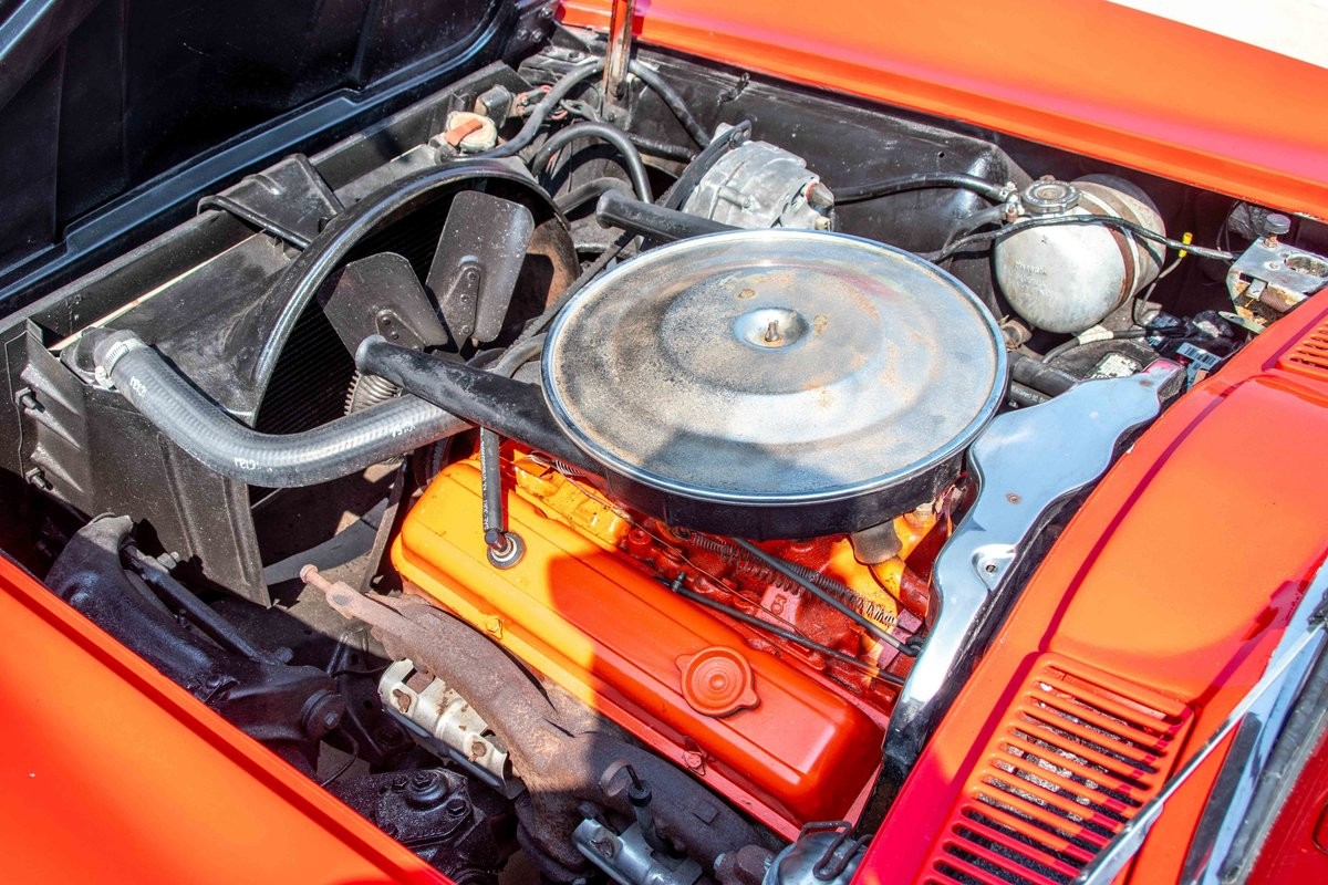 Chevrolet-Corvette-1964-Convertible-33