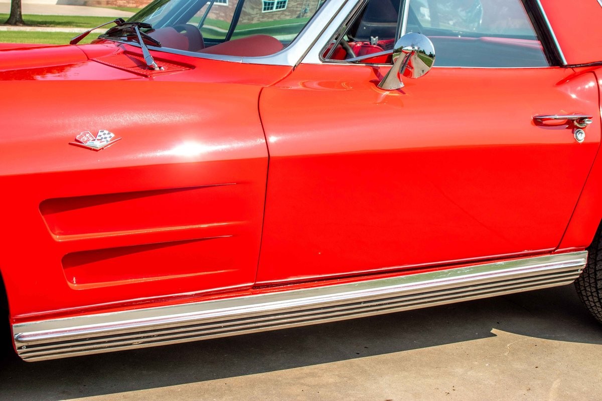 Chevrolet-Corvette-1964-Convertible-4