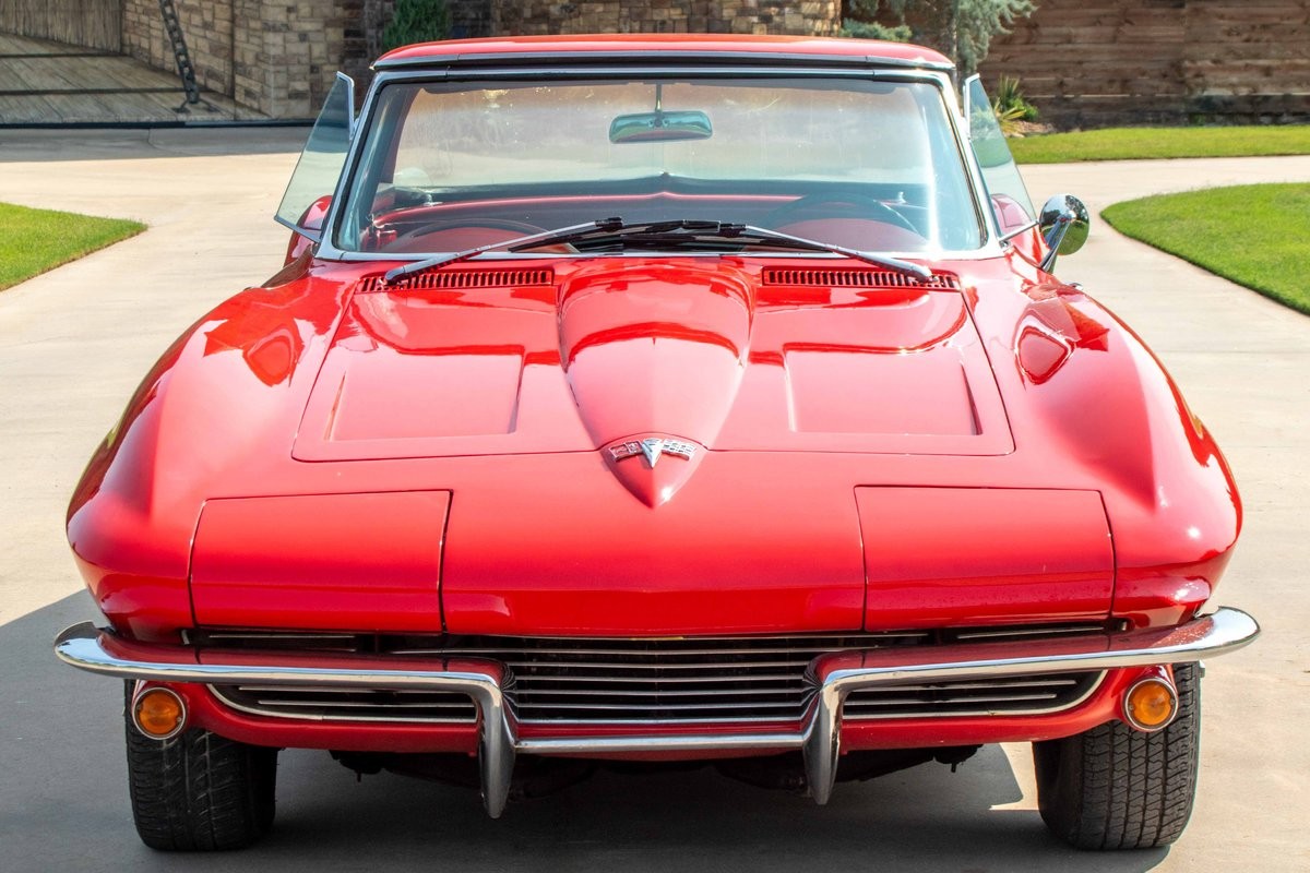 Chevrolet-Corvette-1964-Convertible-6