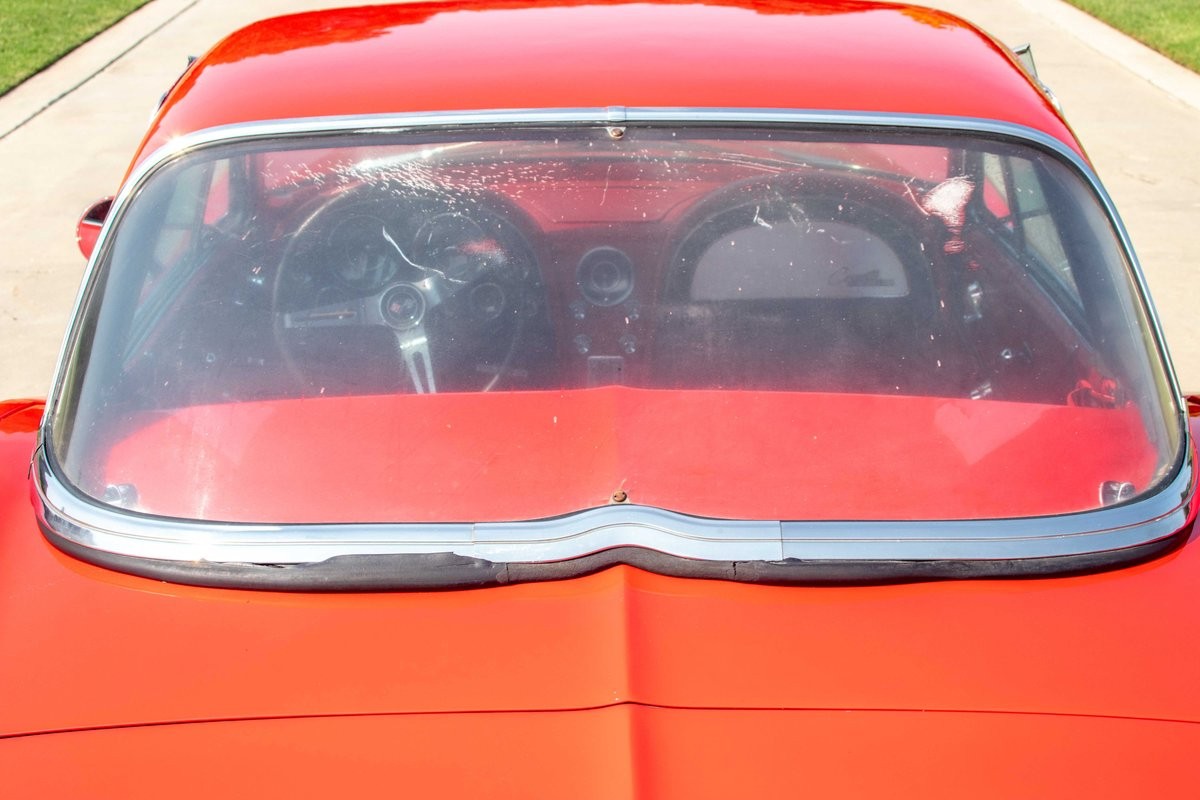 Chevrolet-Corvette-1964-Convertible-9