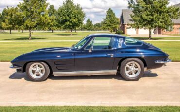 Chevrolet-Corvette-1964-Coupe-1