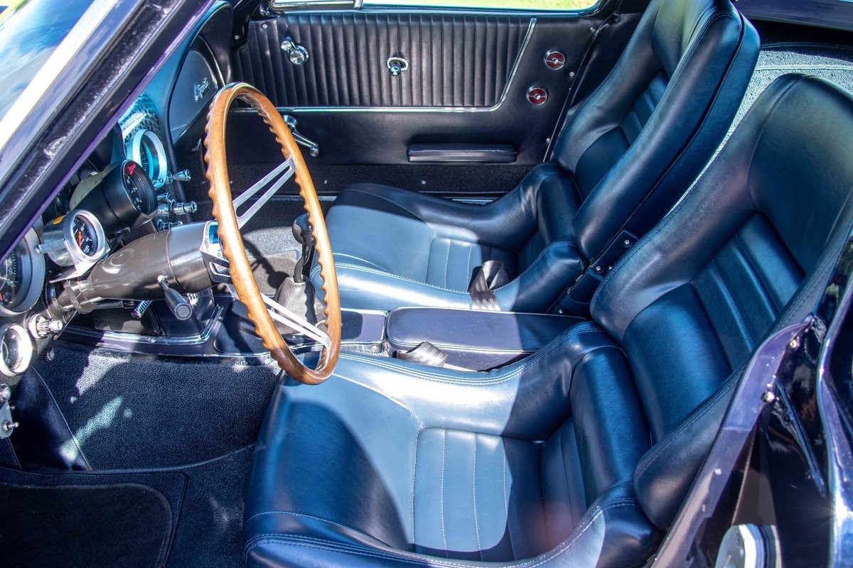 Chevrolet-Corvette-1964-Coupe-20