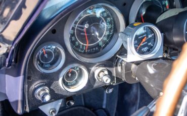 Chevrolet-Corvette-1964-Coupe-21