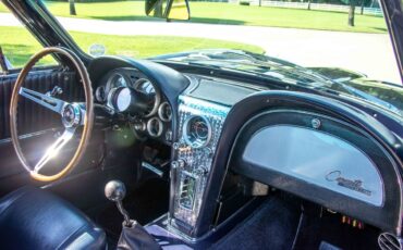 Chevrolet-Corvette-1964-Coupe-32