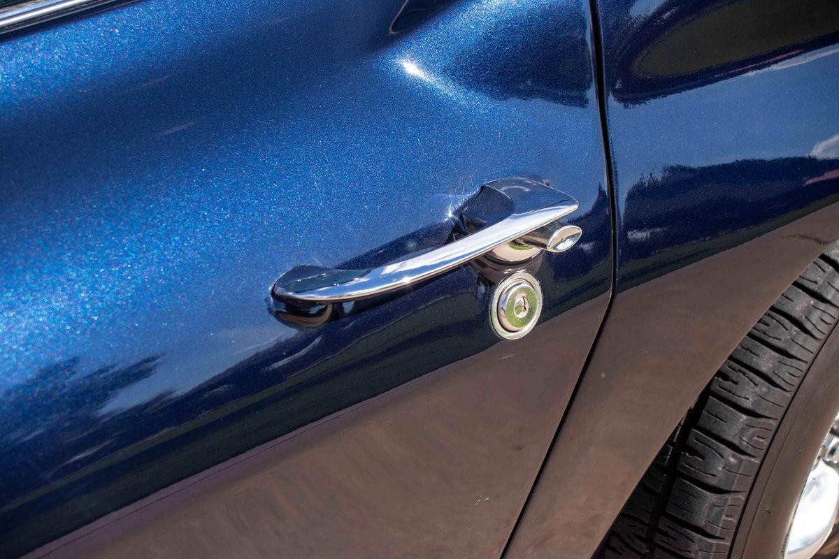 Chevrolet-Corvette-1964-Coupe-4