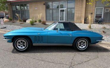 Chevrolet-Corvette-1965-1