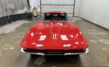 Chevrolet-Corvette-1965-1