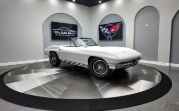 Chevrolet-Corvette-1965-1