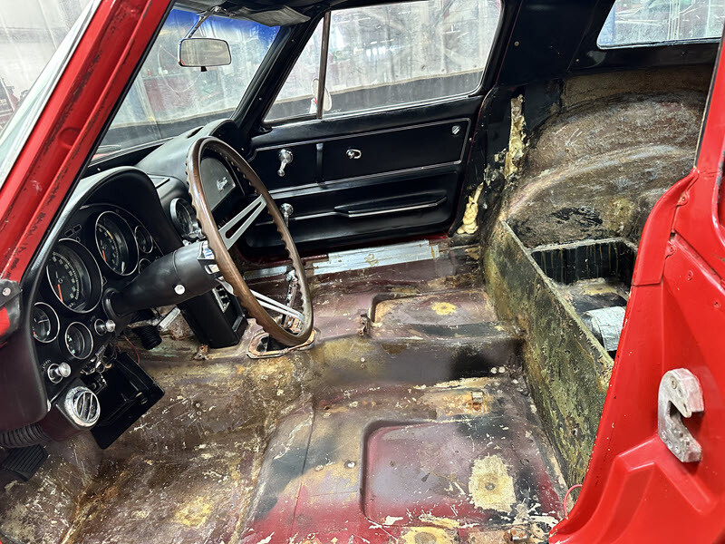 Chevrolet-Corvette-1965-10