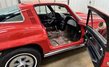 Chevrolet-Corvette-1965-14